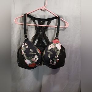 Lane Bryant 46 DDD Front closure criss-cross back bra